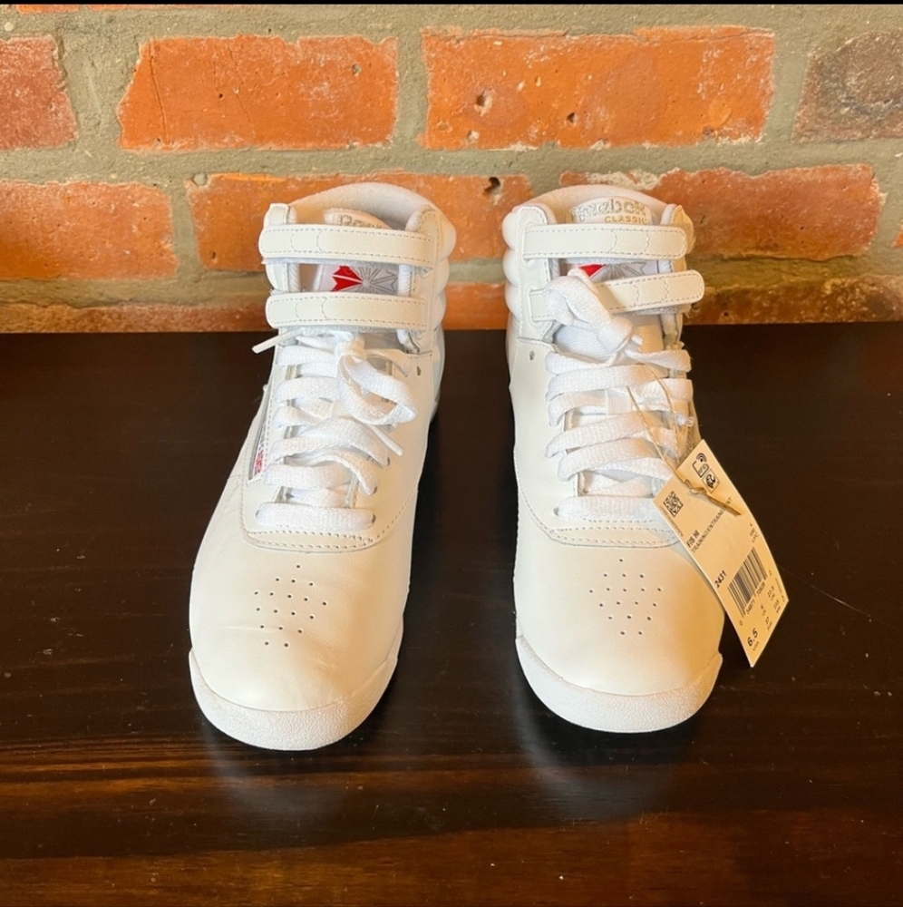 NWT Reebok High Tops  White leather